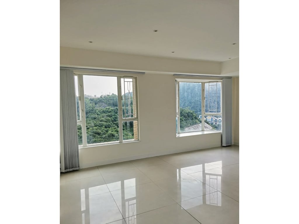 https://img.propertyraptor.com/cdn-cgi/imagedelivery/KD5bF_AFL0JDTbKLWF7z9g/ap8/ap8_001/hornet/prp/img/cf9fb362e3df9e2b041c0c6b95e002e0-wtm.jpg/public