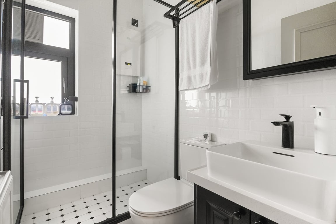 https://img.propertyraptor.com/cdn-cgi/imagedelivery/KD5bF_AFL0JDTbKLWF7z9g/ap8/ap8_001/hornet/prp/img/cfb42c965d8d625cc35fc895c678c3c0-wtm.jpg/public
