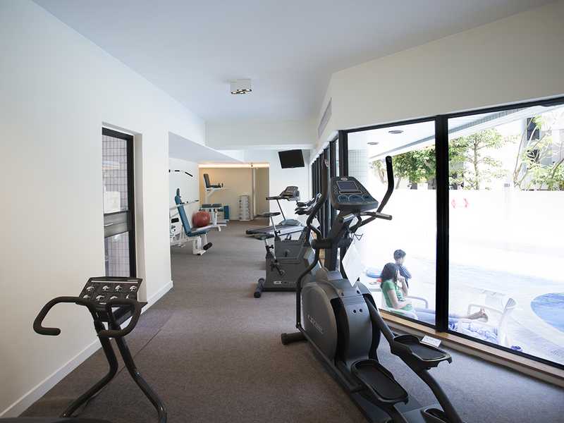 https://img.propertyraptor.com/cdn-cgi/imagedelivery/KD5bF_AFL0JDTbKLWF7z9g/ap8/ap8_001/hornet/prp/img/d02a1362d7b4ff0d3915d4cad3256fe4.jpg/public