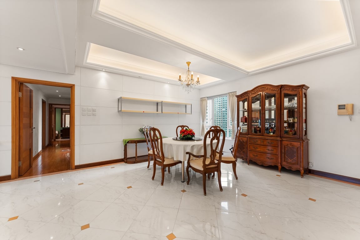 https://img.propertyraptor.com/cdn-cgi/imagedelivery/KD5bF_AFL0JDTbKLWF7z9g/ap8/ap8_001/hornet/prp/img/d09c85e5c028edd5b5c9145f081e7891-wtm.jpg/public