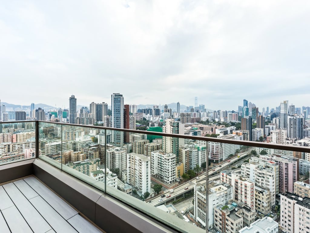 https://img.propertyraptor.com/cdn-cgi/imagedelivery/KD5bF_AFL0JDTbKLWF7z9g/ap8/ap8_001/hornet/prp/img/d0c22fbc064e83e77fa466792602724c-wtm.jpg/public