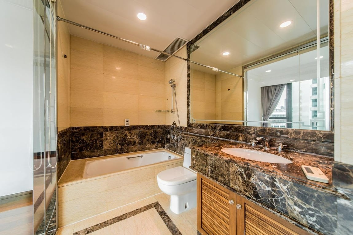 https://img.propertyraptor.com/cdn-cgi/imagedelivery/KD5bF_AFL0JDTbKLWF7z9g/ap8/ap8_001/hornet/prp/img/d0e12680e37ff686c078df800409748d-wtm.jpg/public