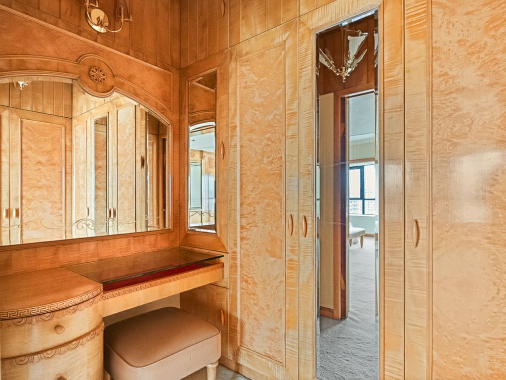 https://img.propertyraptor.com/cdn-cgi/imagedelivery/KD5bF_AFL0JDTbKLWF7z9g/ap8/ap8_001/hornet/prp/img/d17219f85bc8e3f0b7d0bb6bfb29f3d4-wtm.jpg/public