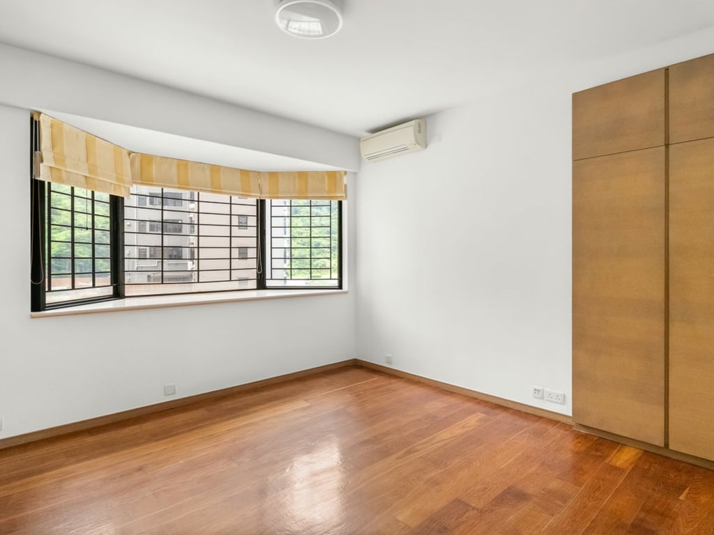 https://img.propertyraptor.com/cdn-cgi/imagedelivery/KD5bF_AFL0JDTbKLWF7z9g/ap8/ap8_001/hornet/prp/img/d1b435a062cbde9c5057404dd8935f8a-wtm.jpg/public