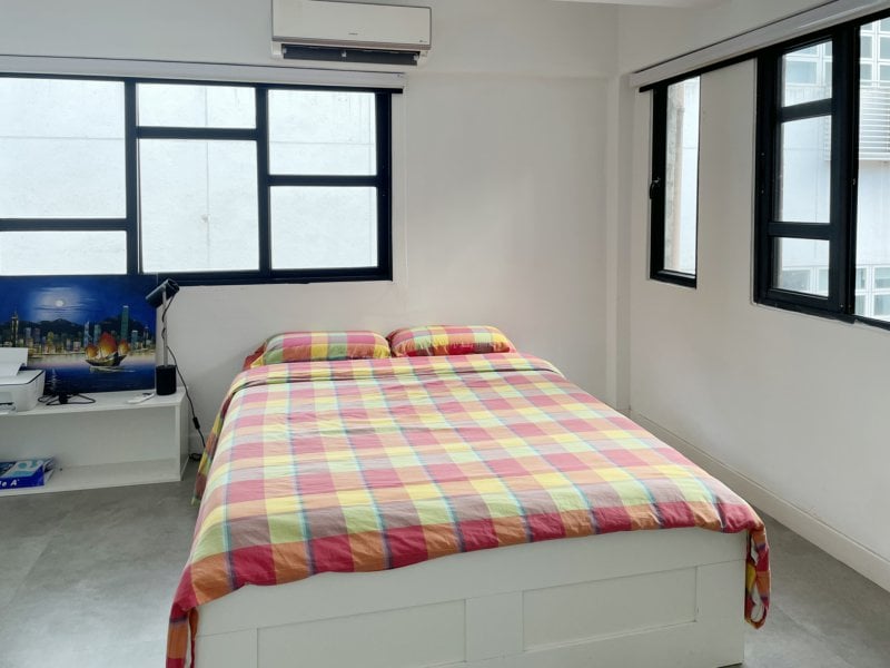 https://img.propertyraptor.com/cdn-cgi/imagedelivery/KD5bF_AFL0JDTbKLWF7z9g/ap8/ap8_001/hornet/prp/img/d2dd1f8b529192f0472f89fda202e28b.jpg/public