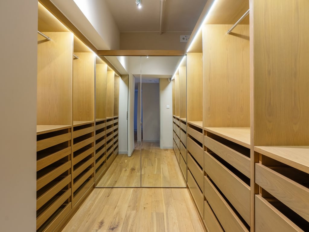 https://img.propertyraptor.com/cdn-cgi/imagedelivery/KD5bF_AFL0JDTbKLWF7z9g/ap8/ap8_001/hornet/prp/img/d336ff848a61f70698b2bdf942b954d4.jpg/public