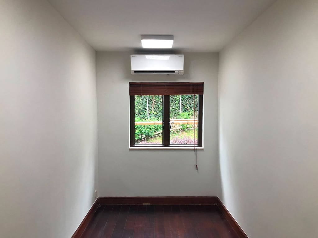 https://img.propertyraptor.com/cdn-cgi/imagedelivery/KD5bF_AFL0JDTbKLWF7z9g/ap8/ap8_001/hornet/prp/img/d36aee5ea4134ca76c683cc374195362-wtm.jpg/public
