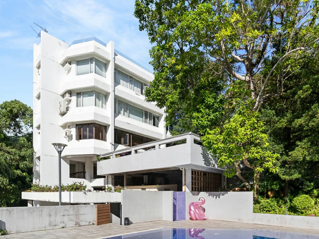 https://img.propertyraptor.com/cdn-cgi/imagedelivery/KD5bF_AFL0JDTbKLWF7z9g/ap8/ap8_001/hornet/prp/img/d39991902c89c83d4e36f8777f231971-wtm.jpg/public