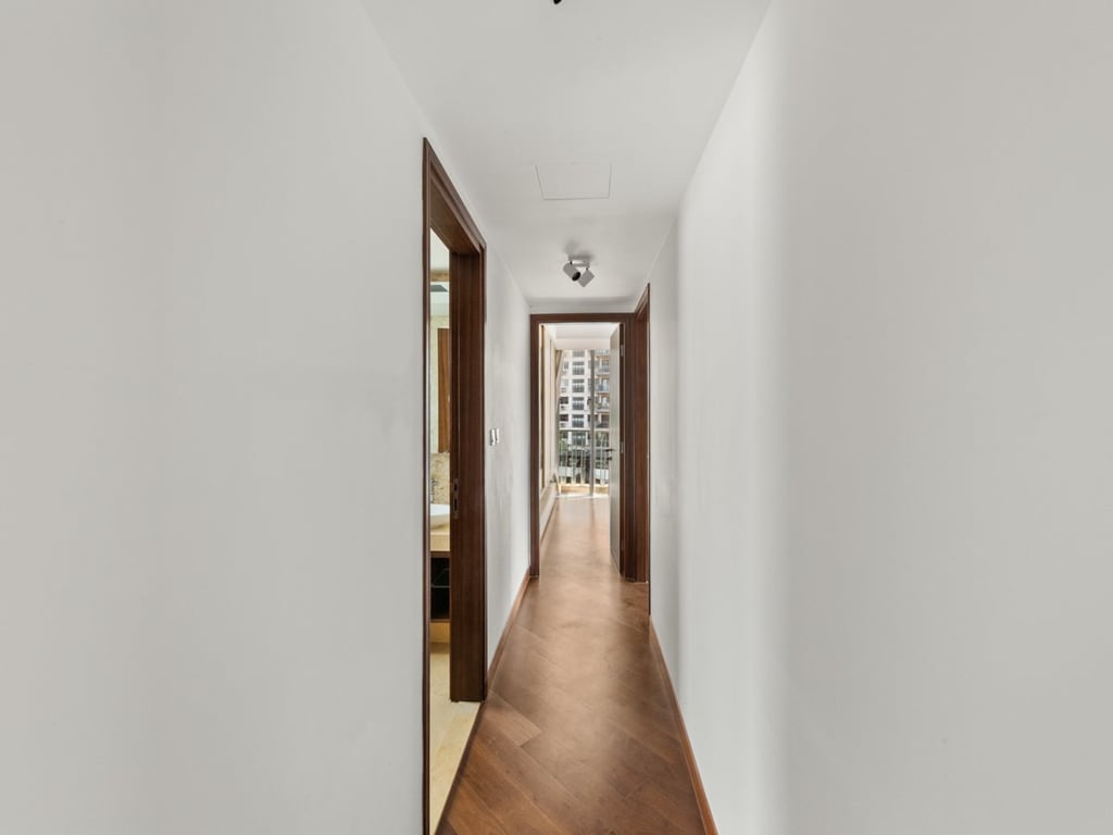 https://img.propertyraptor.com/cdn-cgi/imagedelivery/KD5bF_AFL0JDTbKLWF7z9g/ap8/ap8_001/hornet/prp/img/d3ae93a560be1f7e96a6607fa0d44c55.jpg/public