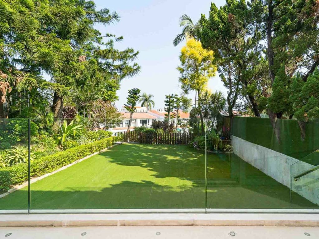 https://img.propertyraptor.com/cdn-cgi/imagedelivery/KD5bF_AFL0JDTbKLWF7z9g/ap8/ap8_001/hornet/prp/img/d40d7aa38146659509be2aefb1b8124e-wtm.jpg/public