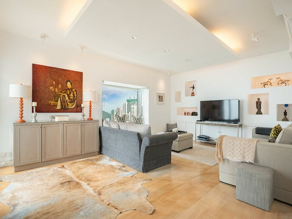 Woodbury Court