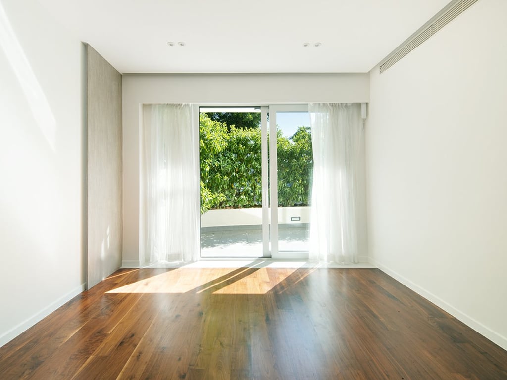 https://img.propertyraptor.com/cdn-cgi/imagedelivery/KD5bF_AFL0JDTbKLWF7z9g/ap8/ap8_001/hornet/prp/img/d4701e551b7ec4f73e5b67e83c0eb1ae.jpg/public