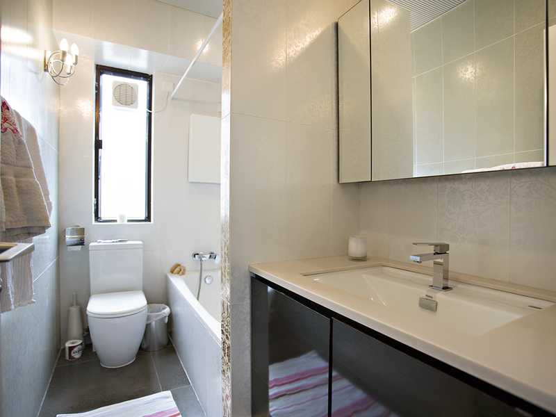 https://img.propertyraptor.com/cdn-cgi/imagedelivery/KD5bF_AFL0JDTbKLWF7z9g/ap8/ap8_001/hornet/prp/img/d4a1ebc861446e032faccc9227cea0b8.jpg/public