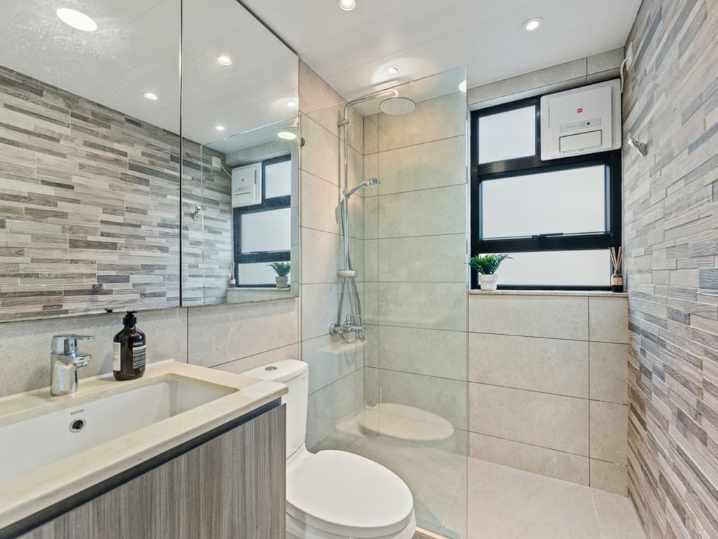 https://img.propertyraptor.com/cdn-cgi/imagedelivery/KD5bF_AFL0JDTbKLWF7z9g/ap8/ap8_001/hornet/prp/img/d4e487181ecc58b9ec6178e18c0ab815-wtm.jpg/public
