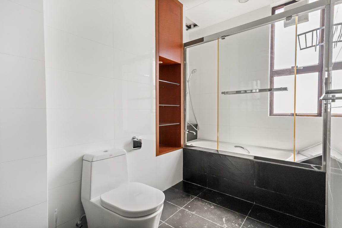 https://img.propertyraptor.com/cdn-cgi/imagedelivery/KD5bF_AFL0JDTbKLWF7z9g/ap8/ap8_001/hornet/prp/img/d58919c7622ba544801a39b437389676-wtm.jpg/public