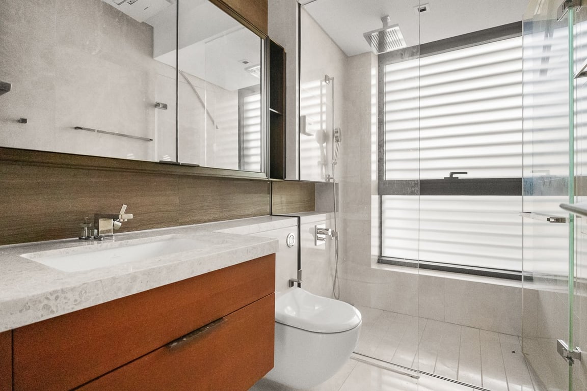 https://img.propertyraptor.com/cdn-cgi/imagedelivery/KD5bF_AFL0JDTbKLWF7z9g/ap8/ap8_001/hornet/prp/img/d59a88b1025b8387bee0ebb840c5ea9b-wtm.jpg/public
