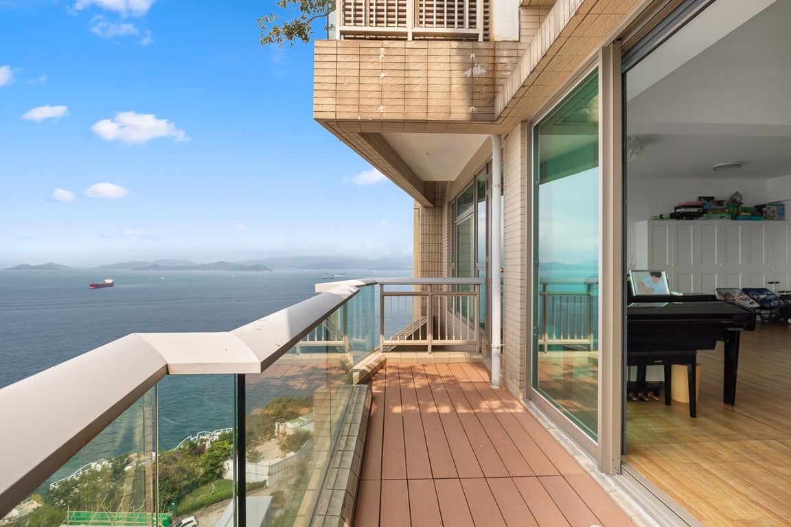 https://img.propertyraptor.com/cdn-cgi/imagedelivery/KD5bF_AFL0JDTbKLWF7z9g/ap8/ap8_001/hornet/prp/img/d5a9fece65424a386e2097206e9a1fee-wtm.jpg/public