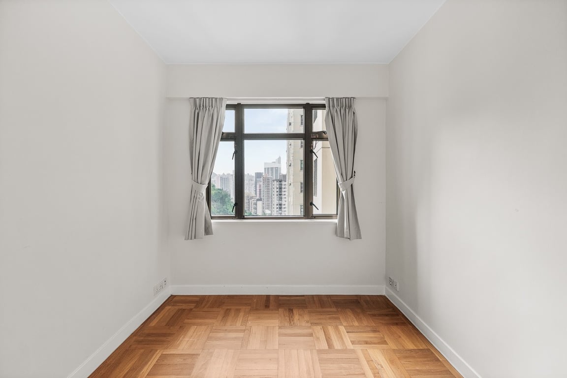 https://img.propertyraptor.com/cdn-cgi/imagedelivery/KD5bF_AFL0JDTbKLWF7z9g/ap8/ap8_001/hornet/prp/img/d5efec2405ceb3da78a27886a8427752-wtm.jpg/public
