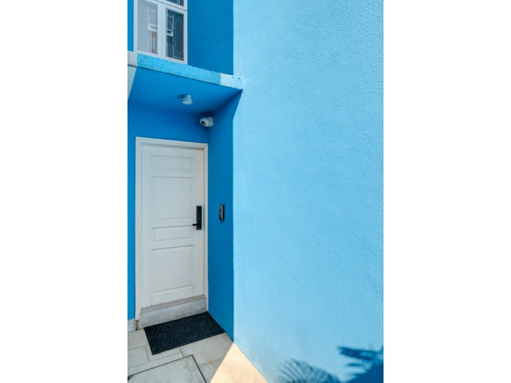 https://img.propertyraptor.com/cdn-cgi/imagedelivery/KD5bF_AFL0JDTbKLWF7z9g/ap8/ap8_001/hornet/prp/img/d60443d315fe272d8b24db54e0f7c1b9.jpg/public