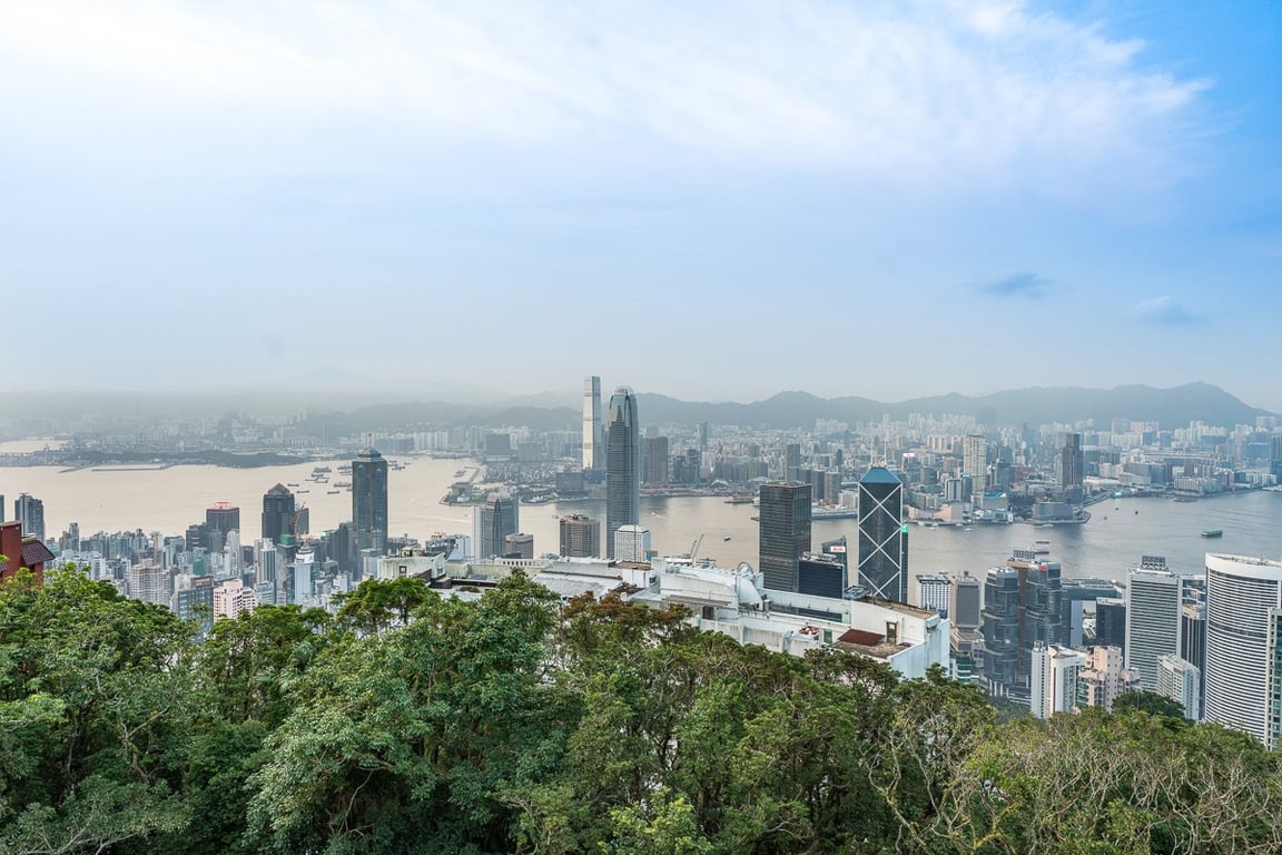 https://img.propertyraptor.com/cdn-cgi/imagedelivery/KD5bF_AFL0JDTbKLWF7z9g/ap8/ap8_001/hornet/prp/img/d63620c4f9188dde3a680ebdfcdbcd02-wtm.jpg/public