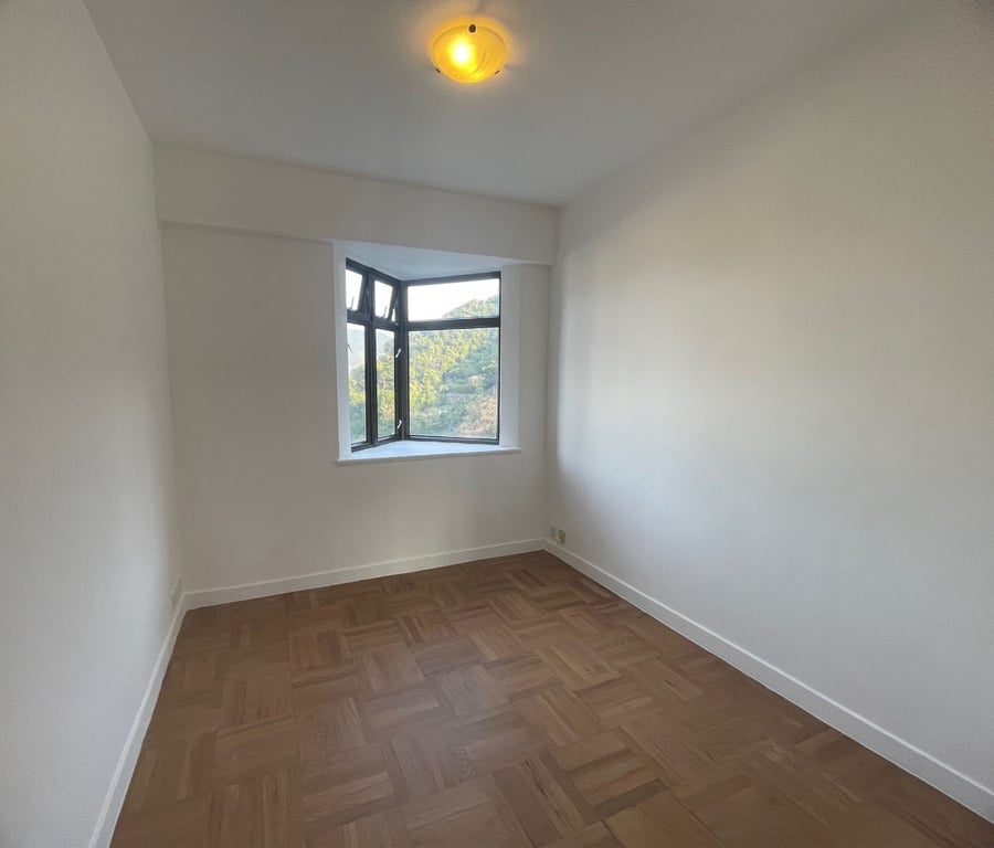 https://img.propertyraptor.com/cdn-cgi/imagedelivery/KD5bF_AFL0JDTbKLWF7z9g/ap8/ap8_001/hornet/prp/img/d63d5243851ea260f878b163dcdeedd3-wtm.jpg/public