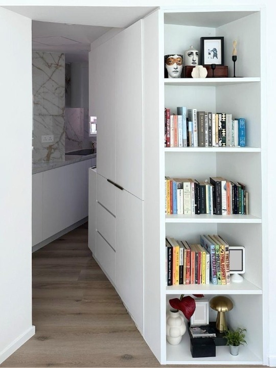 https://img.propertyraptor.com/cdn-cgi/imagedelivery/KD5bF_AFL0JDTbKLWF7z9g/ap8/ap8_001/hornet/prp/img/d67d88273fce7b41fd1abbb813944017-wtm.jpg/public