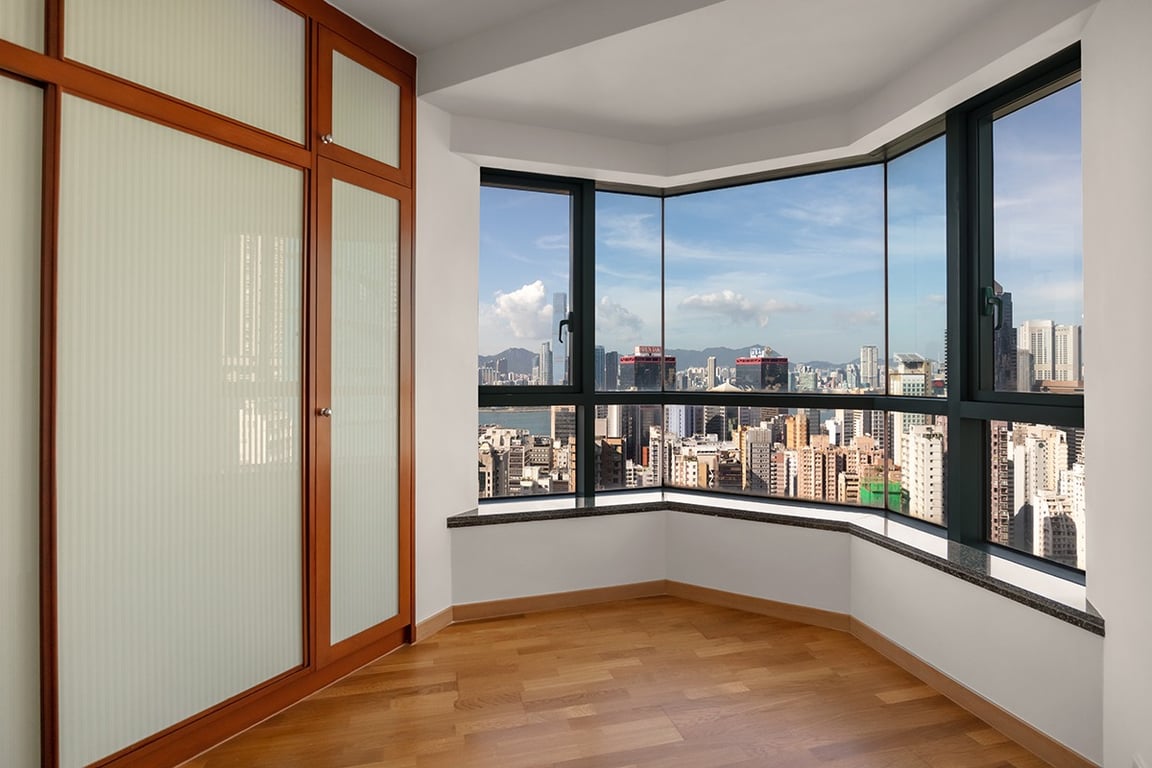 https://img.propertyraptor.com/cdn-cgi/imagedelivery/KD5bF_AFL0JDTbKLWF7z9g/ap8/ap8_001/hornet/prp/img/d696691062353dbb786b379385f6cd9f-wtm.jpg/public