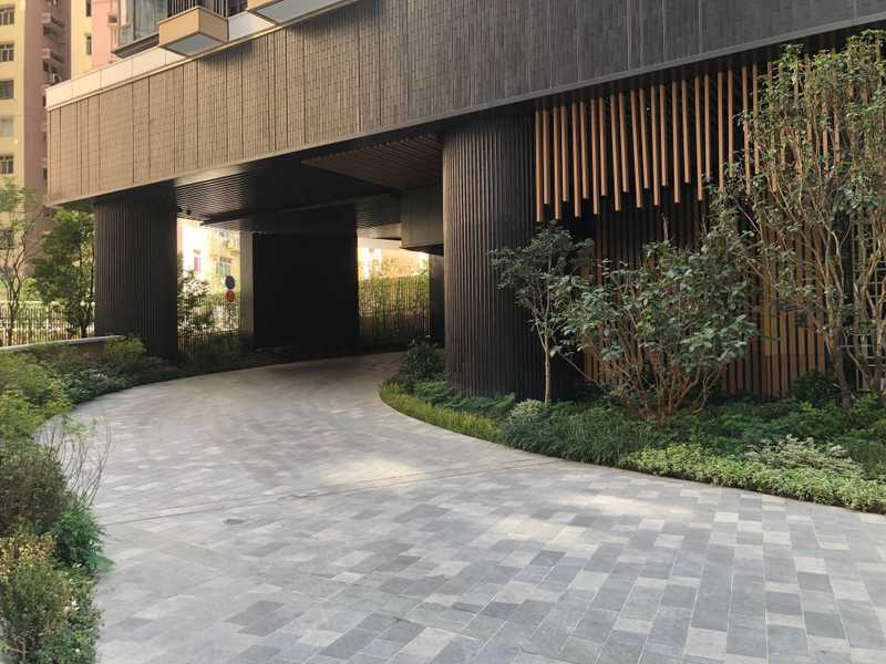 https://img.propertyraptor.com/cdn-cgi/imagedelivery/KD5bF_AFL0JDTbKLWF7z9g/ap8/ap8_001/hornet/prp/img/d6c79175da1517b315c721dca668985d.jpg/public