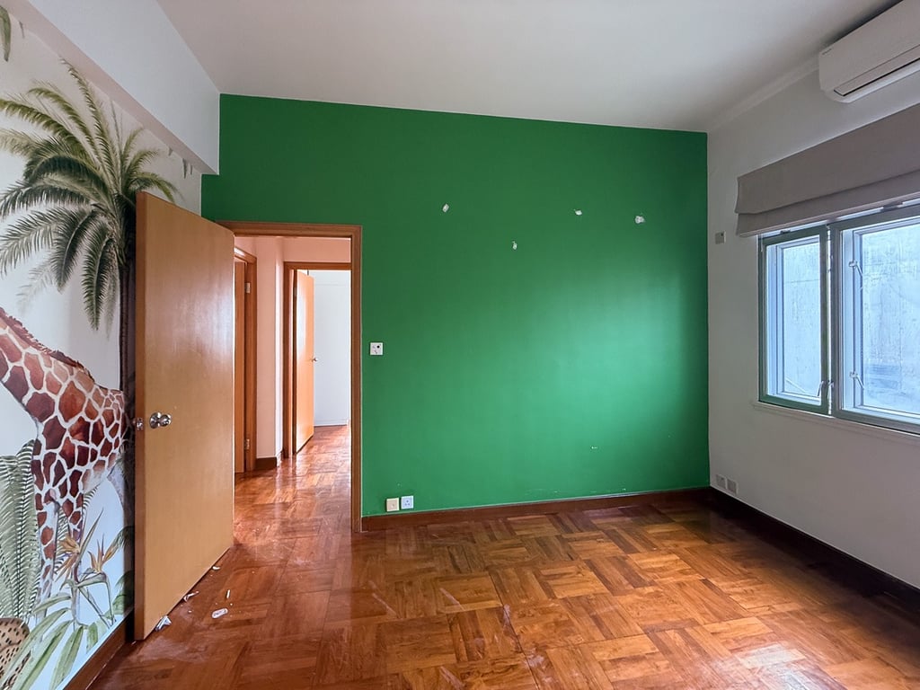 https://img.propertyraptor.com/cdn-cgi/imagedelivery/KD5bF_AFL0JDTbKLWF7z9g/ap8/ap8_001/hornet/prp/img/d76ef7190017b2b3208594e1a3ac11ee-wtm.jpg/public