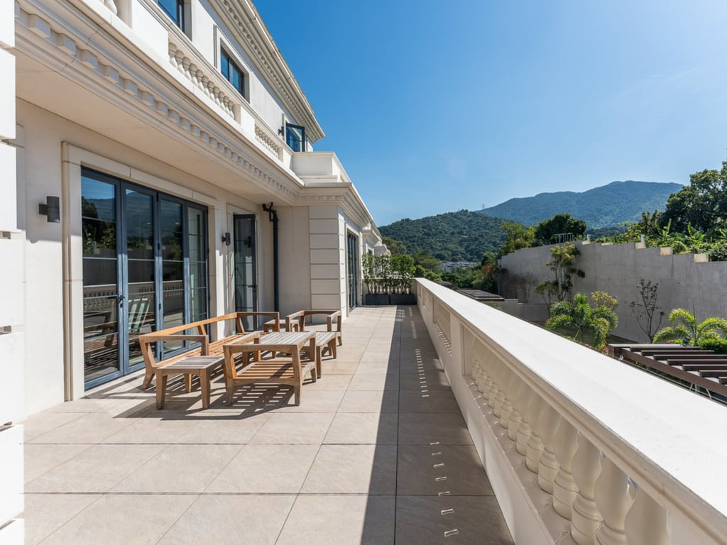 https://img.propertyraptor.com/cdn-cgi/imagedelivery/KD5bF_AFL0JDTbKLWF7z9g/ap8/ap8_001/hornet/prp/img/d78644344c10b08410f16caff878d7c6.jpg/public