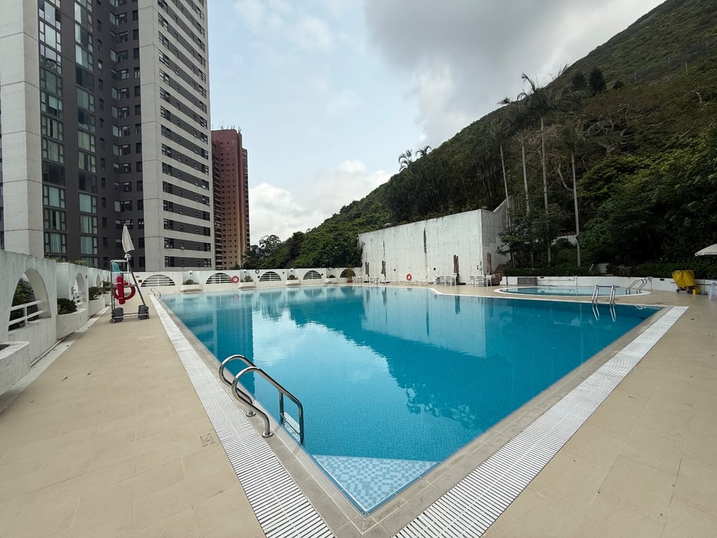 https://img.propertyraptor.com/cdn-cgi/imagedelivery/KD5bF_AFL0JDTbKLWF7z9g/ap8/ap8_001/hornet/prp/img/d7a6db46e9ca2e7092f4a1f11111e9a6-wtm.jpg/public