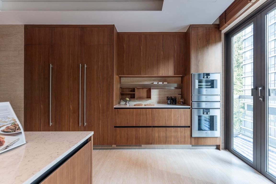 https://img.propertyraptor.com/cdn-cgi/imagedelivery/KD5bF_AFL0JDTbKLWF7z9g/ap8/ap8_001/hornet/prp/img/d7ebad27f26acd568f1bcde8ca3903dc-wtm.jpg/public