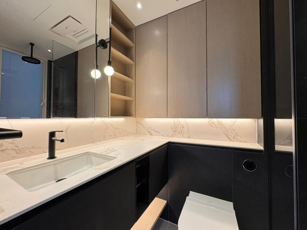 https://img.propertyraptor.com/cdn-cgi/imagedelivery/KD5bF_AFL0JDTbKLWF7z9g/ap8/ap8_001/hornet/prp/img/d7ed5c4efa7bfe4eca80222c81921626-wtm.jpg/public
