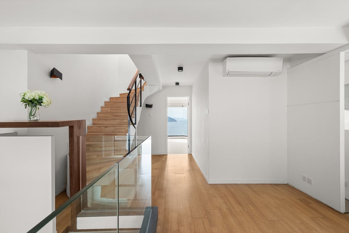 https://img.propertyraptor.com/cdn-cgi/imagedelivery/KD5bF_AFL0JDTbKLWF7z9g/ap8/ap8_001/hornet/prp/img/d7f866e47c5df5774fa2033e91d15842-wtm.jpg/public