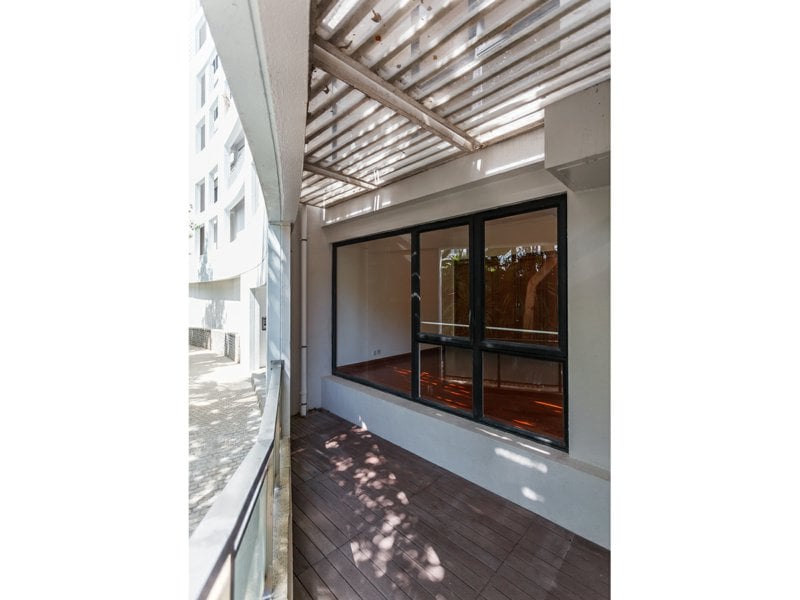 https://img.propertyraptor.com/cdn-cgi/imagedelivery/KD5bF_AFL0JDTbKLWF7z9g/ap8/ap8_001/hornet/prp/img/d801bd04bc668558713a9195473b024c.jpg/public