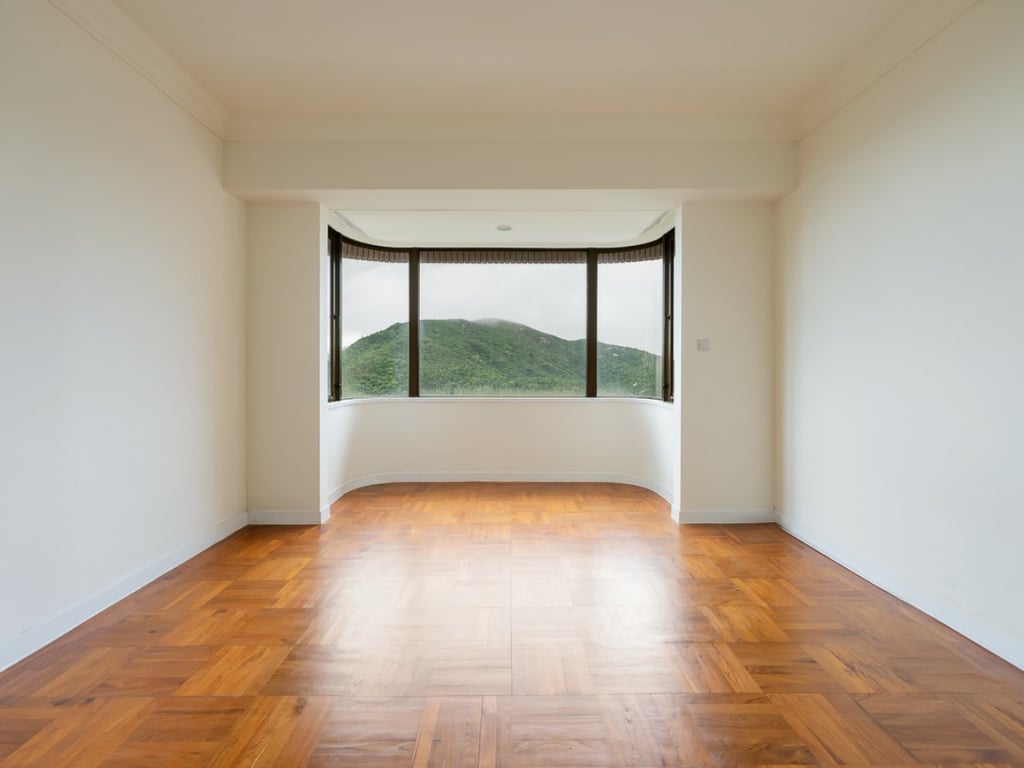 https://img.propertyraptor.com/cdn-cgi/imagedelivery/KD5bF_AFL0JDTbKLWF7z9g/ap8/ap8_001/hornet/prp/img/d831b252eec3b4047f9f85ecd2d26c0a.jpg/public