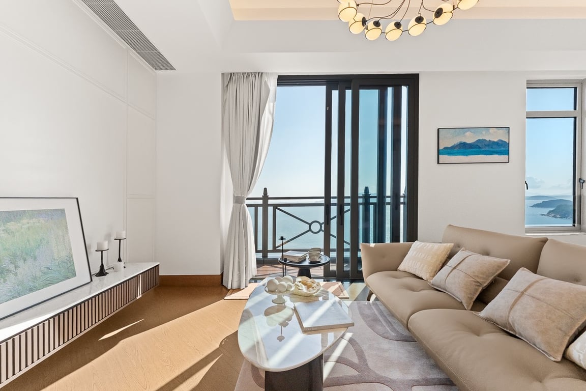 https://img.propertyraptor.com/cdn-cgi/imagedelivery/KD5bF_AFL0JDTbKLWF7z9g/ap8/ap8_001/hornet/prp/img/d85c0fca3d6b859e94fd1e68686d6c0f-wtm.jpg/public