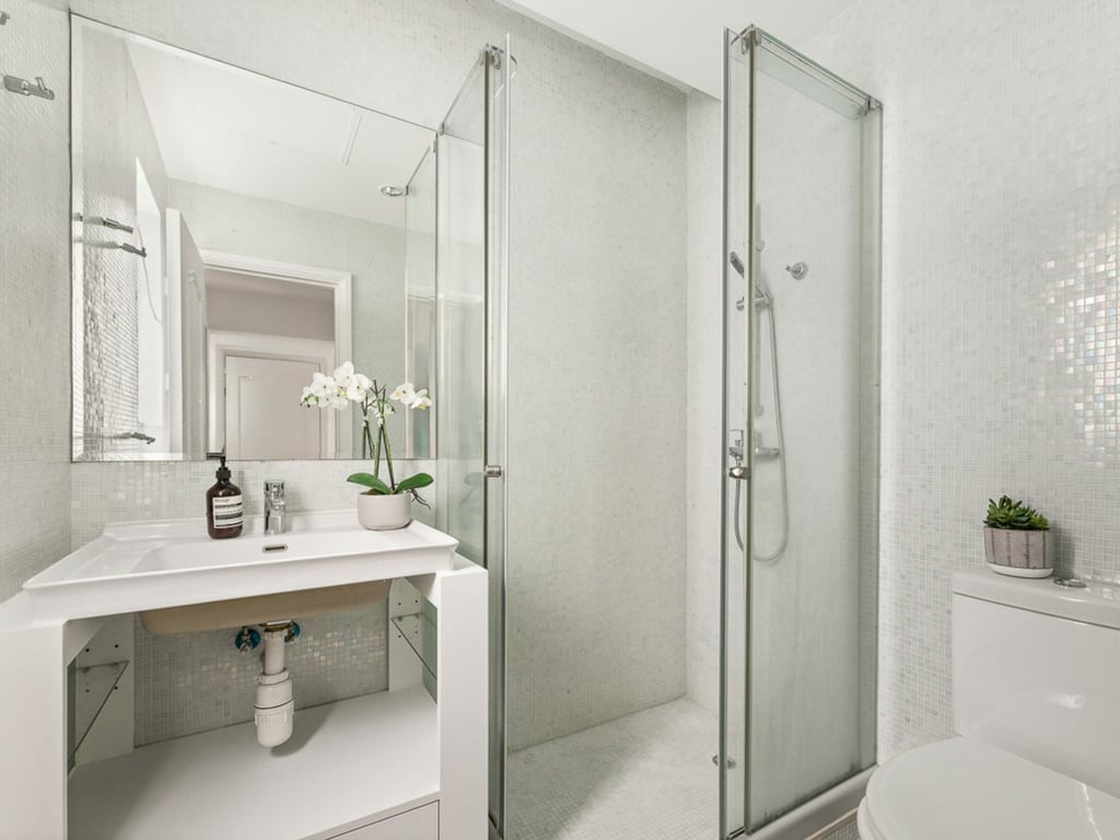 https://img.propertyraptor.com/cdn-cgi/imagedelivery/KD5bF_AFL0JDTbKLWF7z9g/ap8/ap8_001/hornet/prp/img/d87519459f2699957ad1abb6439ee4dc-wtm.jpg/public