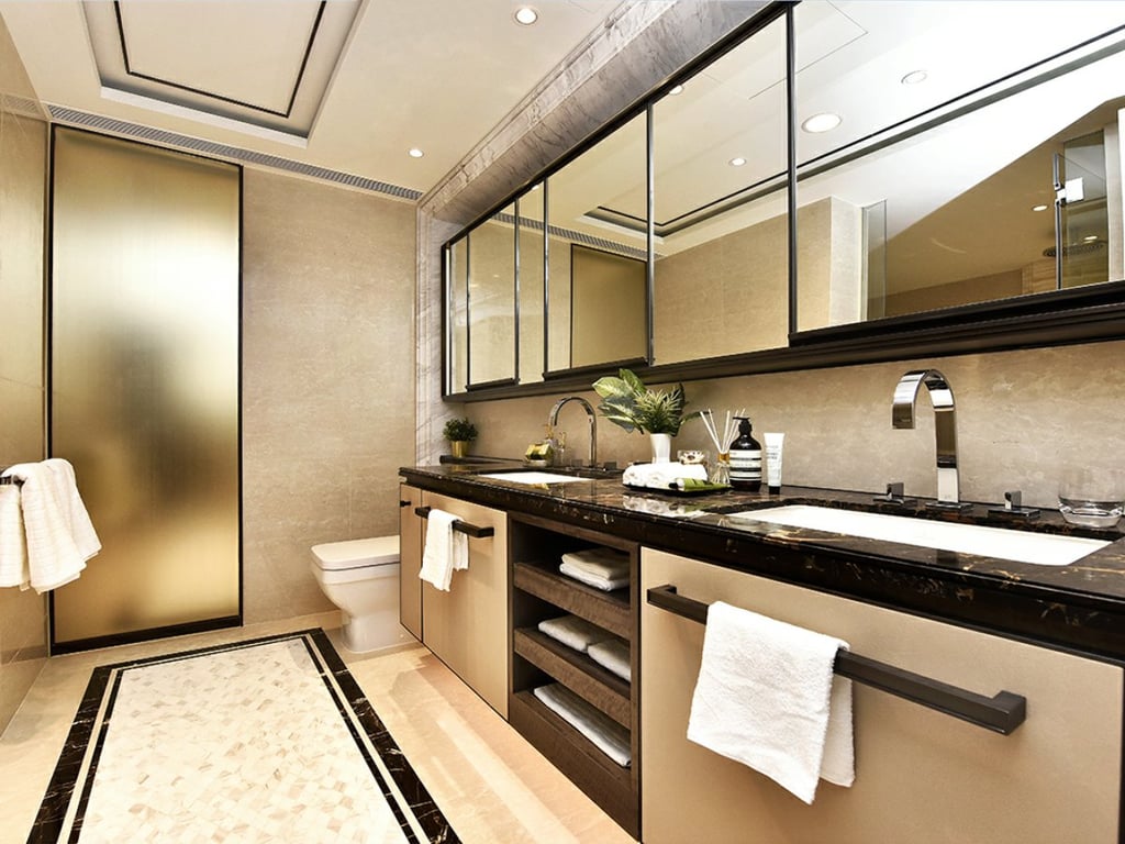 https://img.propertyraptor.com/cdn-cgi/imagedelivery/KD5bF_AFL0JDTbKLWF7z9g/ap8/ap8_001/hornet/prp/img/d933caad407abb80e7e8b649df12effe.jpg/public
