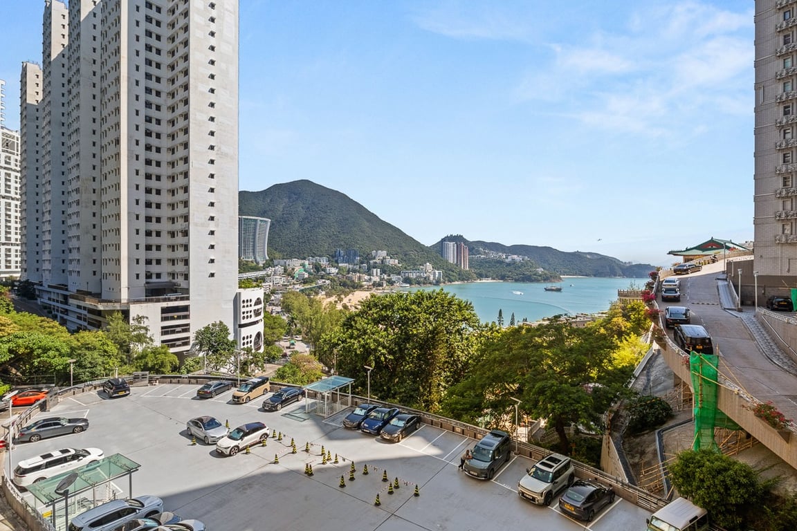 Repulse Bay Garden