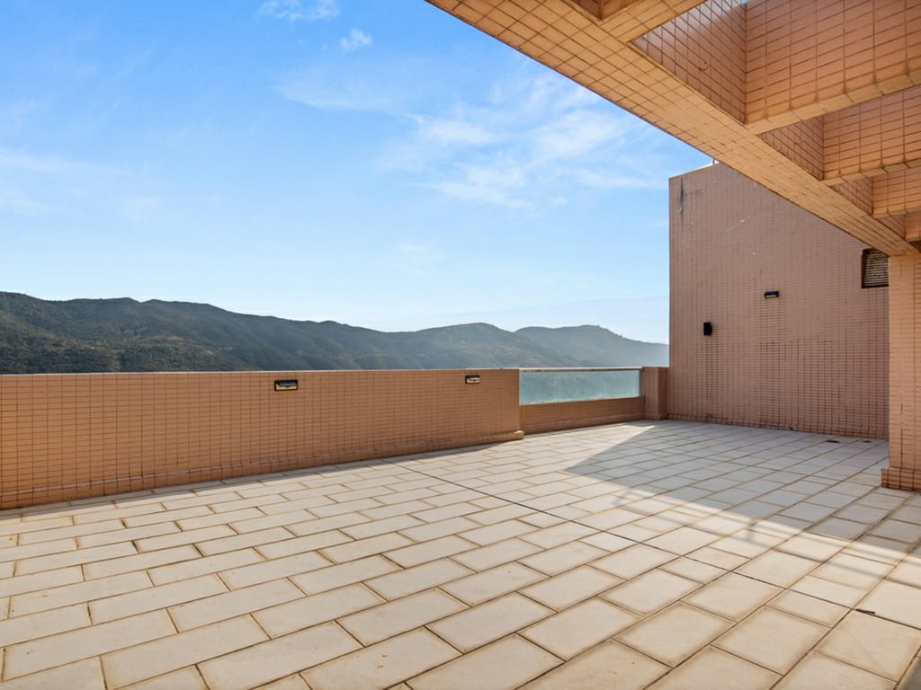 https://img.propertyraptor.com/cdn-cgi/imagedelivery/KD5bF_AFL0JDTbKLWF7z9g/ap8/ap8_001/hornet/prp/img/da0541c65347b074061af3d23a5e9549-wtm.jpg/public
