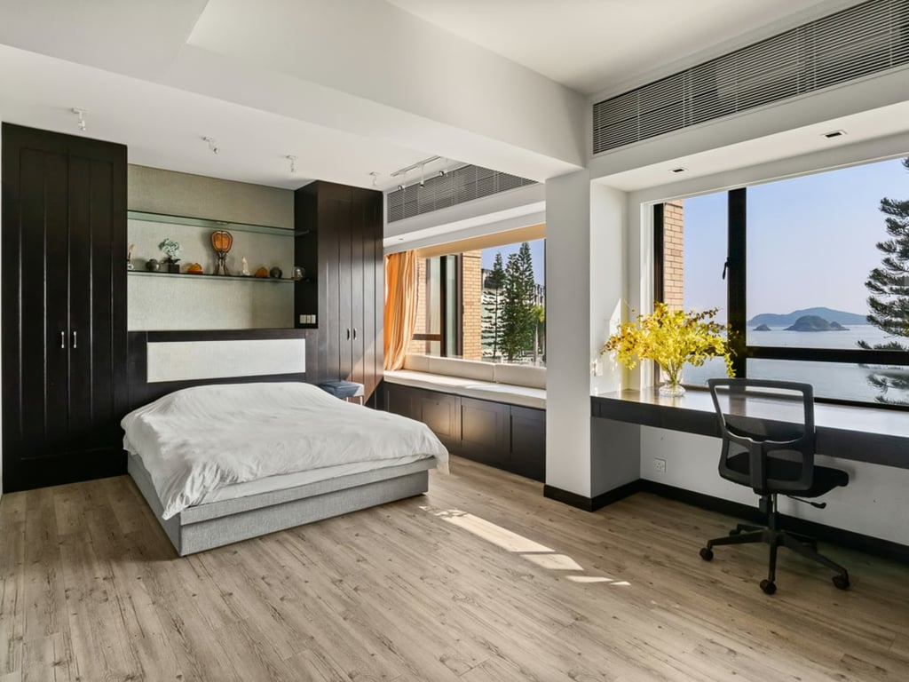 https://img.propertyraptor.com/cdn-cgi/imagedelivery/KD5bF_AFL0JDTbKLWF7z9g/ap8/ap8_001/hornet/prp/img/da2abdafd4134d56a80269f0d2cde0c2.jpg/public