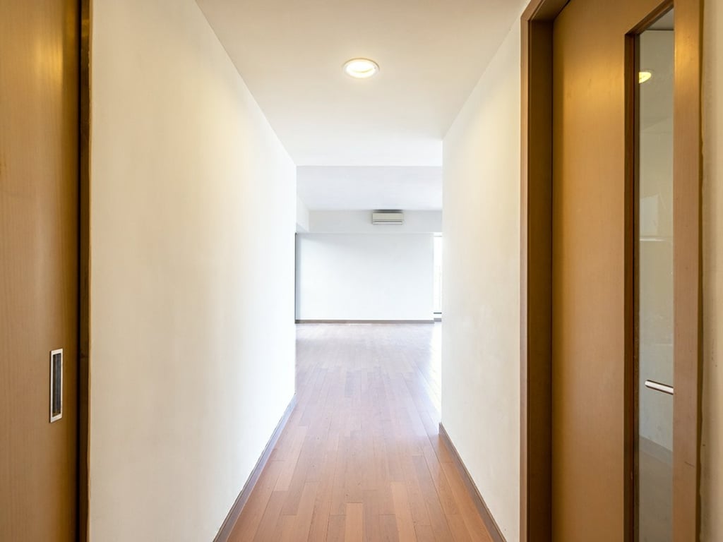 https://img.propertyraptor.com/cdn-cgi/imagedelivery/KD5bF_AFL0JDTbKLWF7z9g/ap8/ap8_001/hornet/prp/img/da48ccb0d6e5acad7cd09670582f1bf7.jpg/public