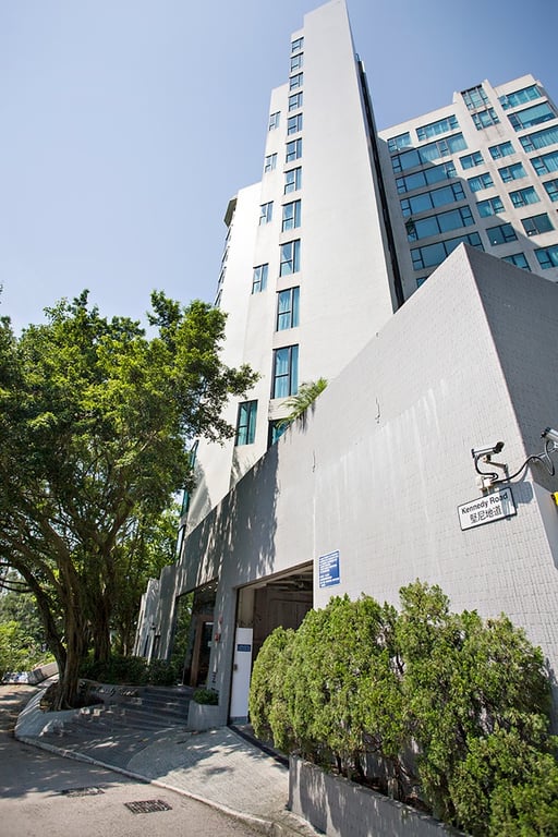 https://img.propertyraptor.com/cdn-cgi/imagedelivery/KD5bF_AFL0JDTbKLWF7z9g/ap8/ap8_001/hornet/prp/img/da6bc66a13c0bab81a56707b3713a7b8-wtm.jpg/public