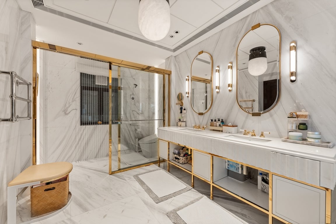 https://img.propertyraptor.com/cdn-cgi/imagedelivery/KD5bF_AFL0JDTbKLWF7z9g/ap8/ap8_001/hornet/prp/img/dab1a8a4bde2bcf1a4c5bec8c1441173-wtm.jpg/public