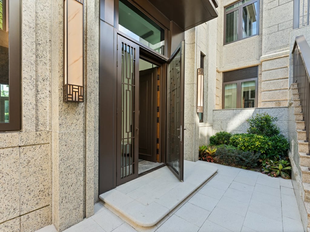 https://img.propertyraptor.com/cdn-cgi/imagedelivery/KD5bF_AFL0JDTbKLWF7z9g/ap8/ap8_001/hornet/prp/img/dae07c39de8d239fba9310ba3ad0f004-wtm.jpg/public