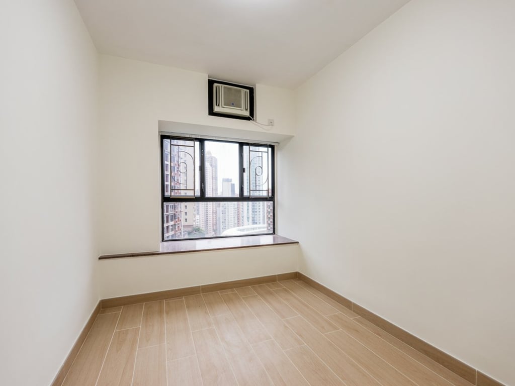 https://img.propertyraptor.com/cdn-cgi/imagedelivery/KD5bF_AFL0JDTbKLWF7z9g/ap8/ap8_001/hornet/prp/img/db47cd4dd5aeb1fdc940f575d3629fee.jpg/public