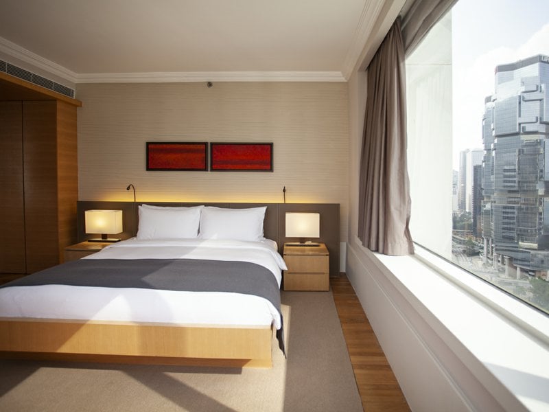 https://img.propertyraptor.com/cdn-cgi/imagedelivery/KD5bF_AFL0JDTbKLWF7z9g/ap8/ap8_001/hornet/prp/img/db5a9356299d9159c4fd944e61da9f91.jpg/public