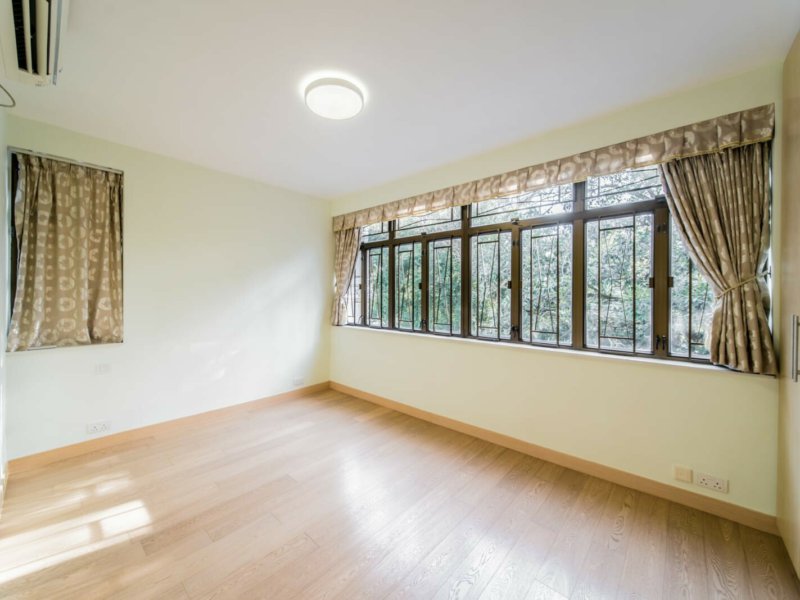 https://img.propertyraptor.com/cdn-cgi/imagedelivery/KD5bF_AFL0JDTbKLWF7z9g/ap8/ap8_001/hornet/prp/img/dbd871bff11978333f9e3dab6d169f58.jpg/public