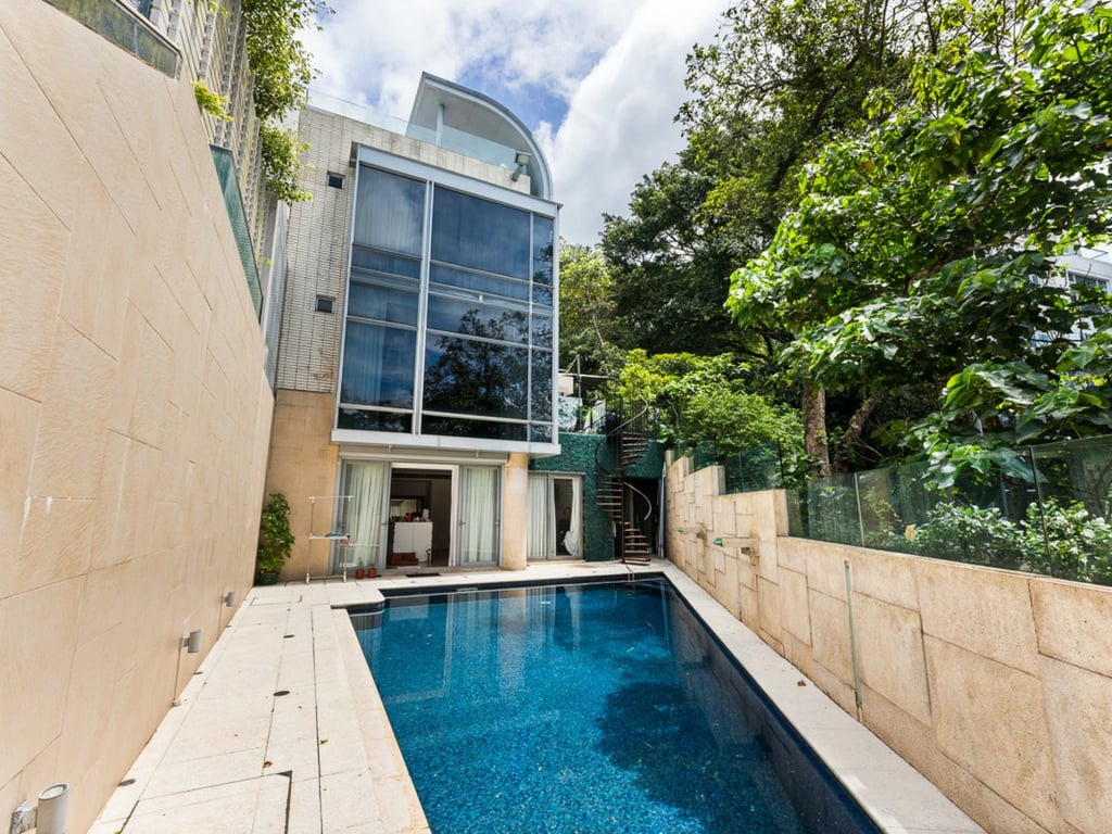 https://img.propertyraptor.com/cdn-cgi/imagedelivery/KD5bF_AFL0JDTbKLWF7z9g/ap8/ap8_001/hornet/prp/img/dbf7ba84782f46fc8b73420df20621ce-wtm.jpg/public